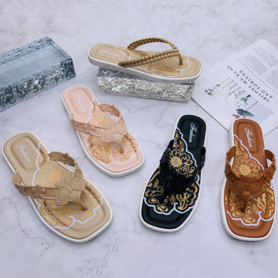 Custom Logo Women’s Rubber Flip Flops