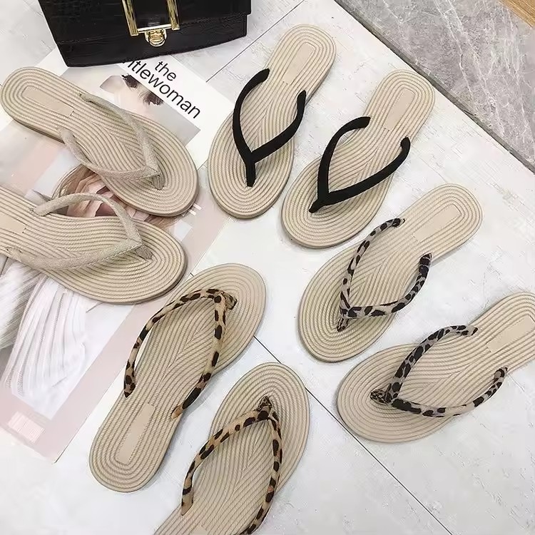 Minimalist Women Flip Flops Black