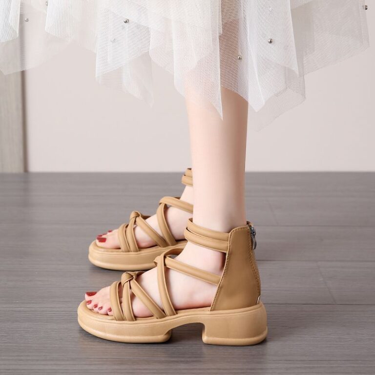 trendy-slide-sandals-women-2025-design